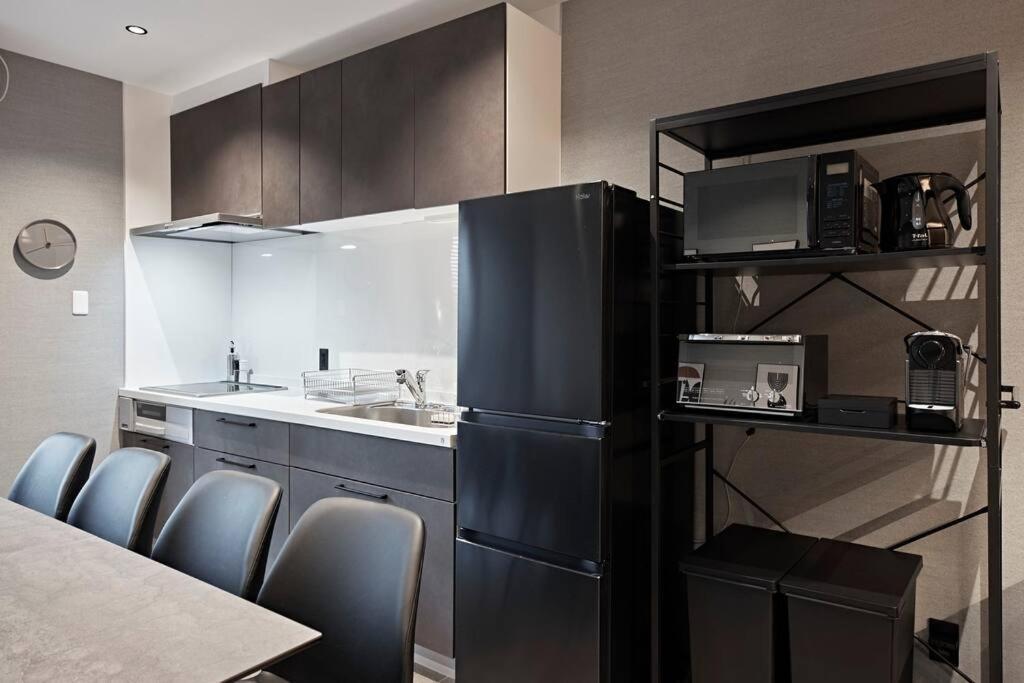Eni Kuromon Apartemen